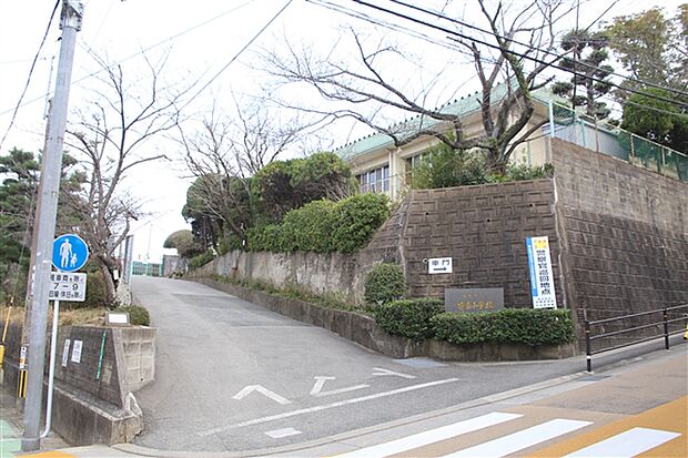 福岡市立笹丘小学校（約375m）