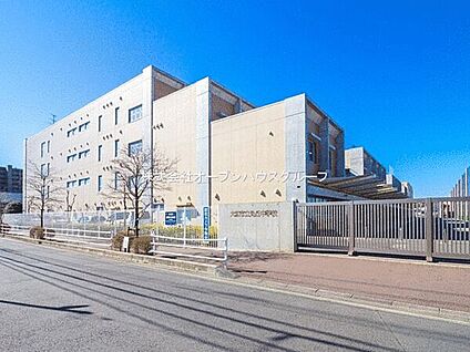 大和市立光丘中学校 830m