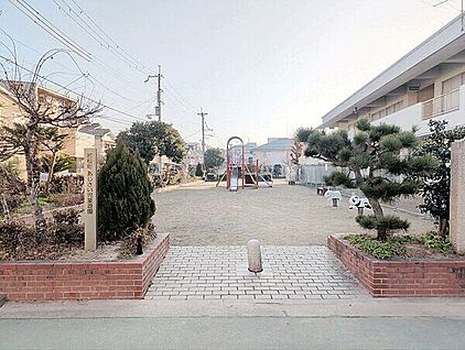 若松町あじさい児童遊園 591m