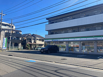 ファミリーマート 登戸新町店 1347m