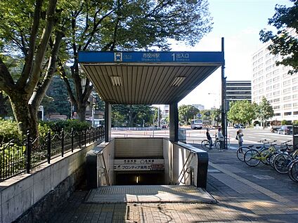 名古屋市交通局「市役所」駅 1200m