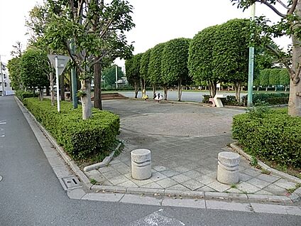 上木崎足立神社公園 971m