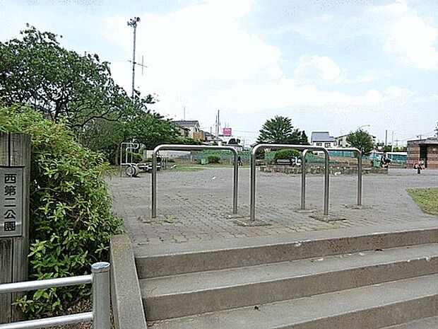 西第二公園(約1,036m)