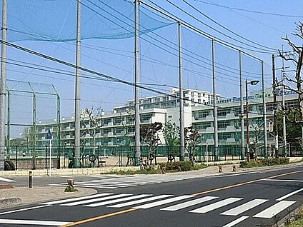 新座市立第二中学校 1088m