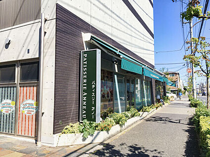 パティスリーアノー 狛江店 1222m