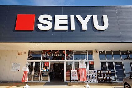 西友勝川店 506m