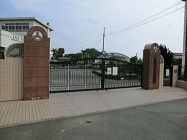 さいたま市立針ヶ谷小学校（約282m）