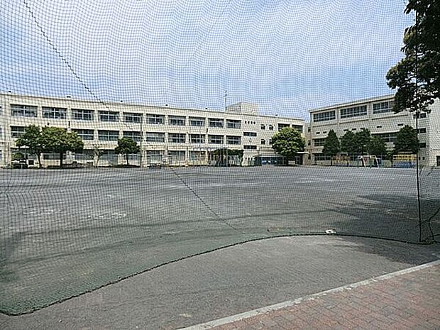 横浜市立東中田小学校(約1,424m)
