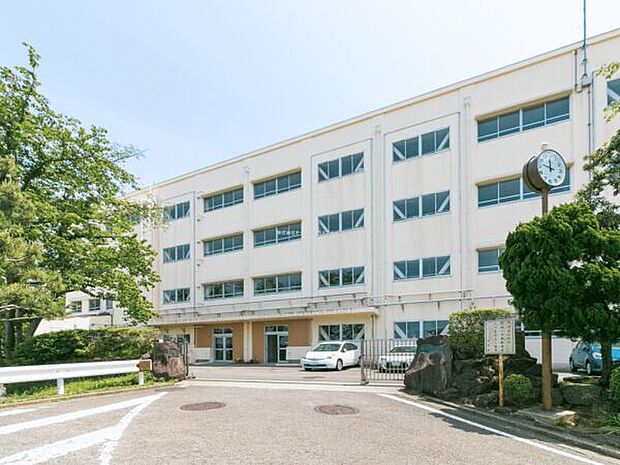 横浜市立豊田中学校（約1,048m）