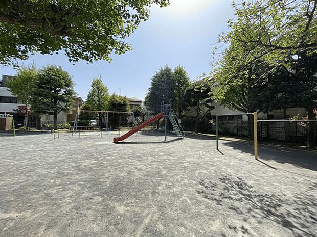 戸手第一公園(約702m)