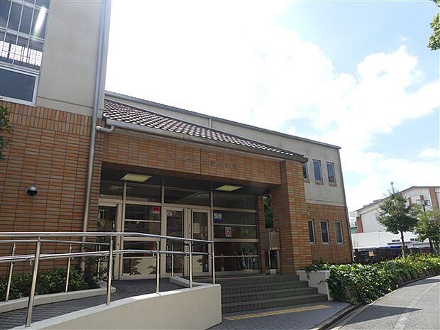 名古屋市立大宝小学校（約424m）