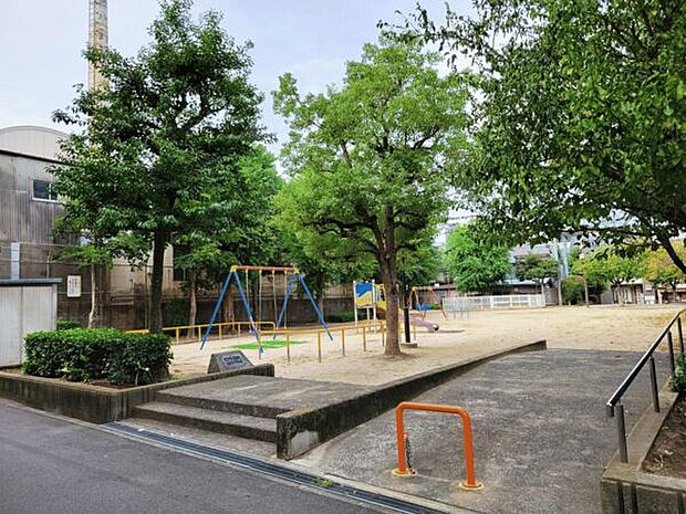 生野西4公園(約1,235m)