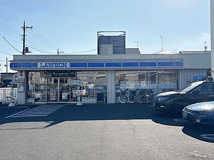 ローソン足立神明南店 639m