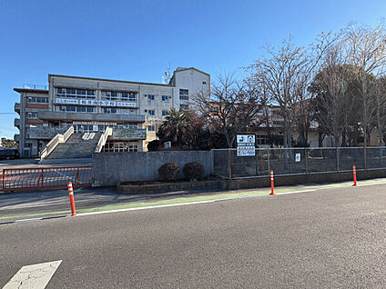 越谷市立桜井南小学校 720m