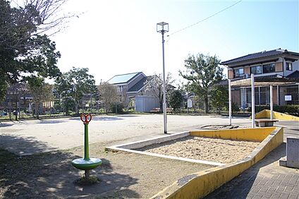 曰佐1号公園 688m