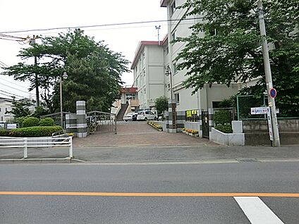 さいたま市立文蔵小学校 250m
