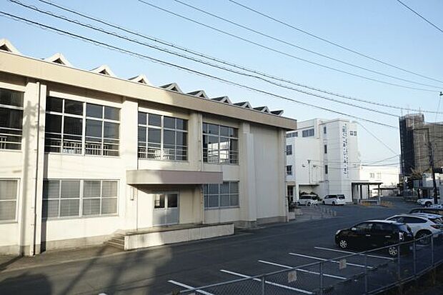 筑紫野市立筑山中学校（約1,127m）