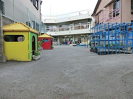 駒込第一保育園 360m