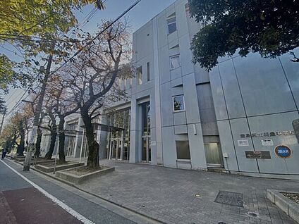 豊島区立明豊中学校 360m