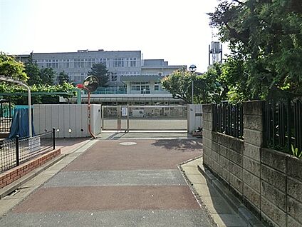 西之谷保育園 710m
