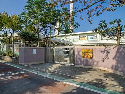烏山北保育園 1167m