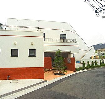 上小田中保育園 1025m