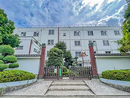 さいたま市立高砂小学校 952m