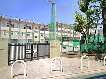 荒川区立尾久宮前小学校 450m