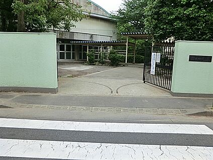 調布市立若葉小学校 1065m