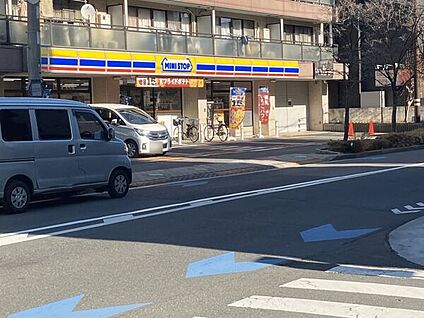 ミニストップ篠崎町1丁目店 951m