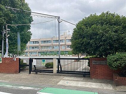 川崎市立藤崎小学校 488m