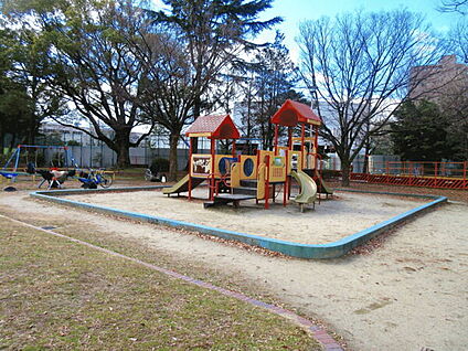 押切公園 917m