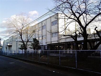 名古屋市立小幡小学校 348m
