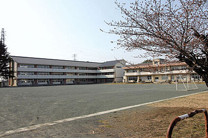 太田市立宝泉小学校 449m