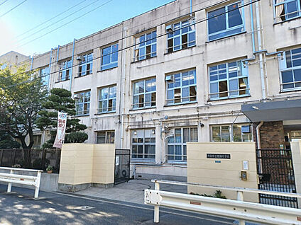 大阪市立東陽中学校 1060m