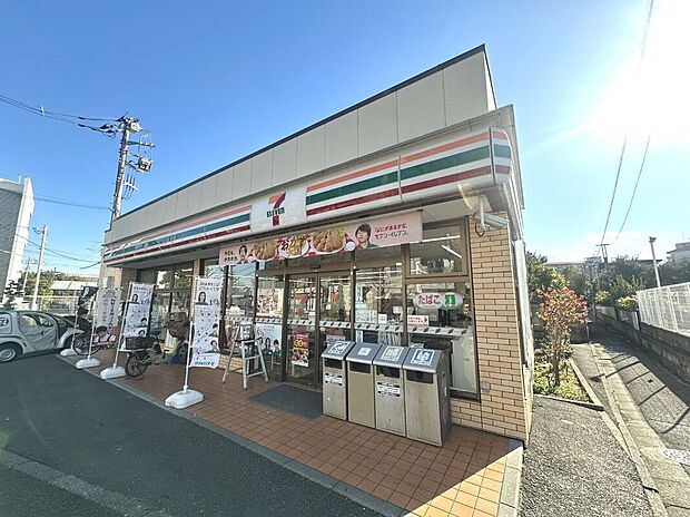 セブンイレブン足立西綾瀬3丁目店(約710m)