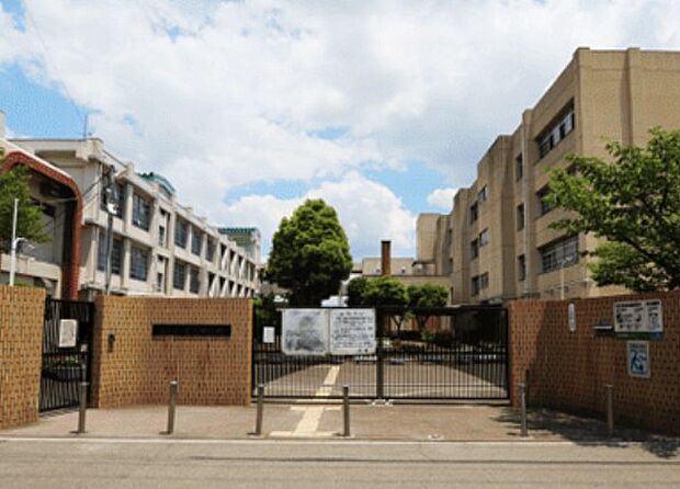 尼崎市立立花中学校