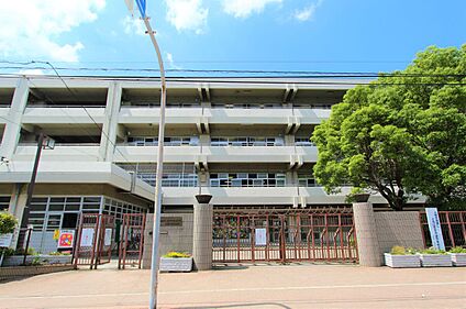 吹田市立第六中学校 750ｍ