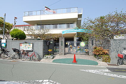 舞子幼稚園 約270～300m(徒歩４分)