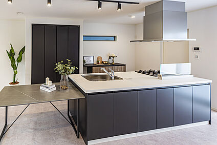 【当社施工例／ダイニング・キッチン】