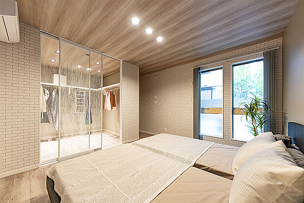 【【当社施工例/主寝室】】１日の疲れを癒す寝室。色味を抑えた空間に仕上がっており、落ち着いた空間になっています。W.I.Cが隣接しており、収納設備もバッチリです。