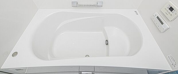 【【システムバス】】水垢が残りにくいスゴピカ水栓採用!お手入れがしやすい設備です。