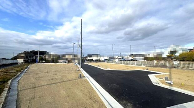 【【分譲地全体のようす】】新設道路の幅員は約4.7m!物件に関するお問い合わせはお気軽にどうぞ!(1月26日撮影)
