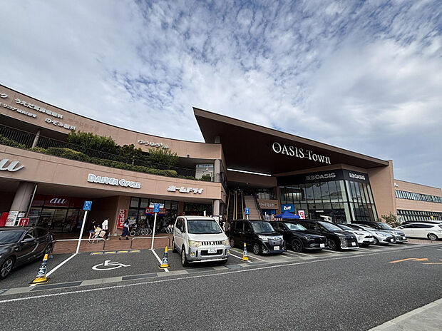 オアシスタウン伊丹鴻池（約586m）
