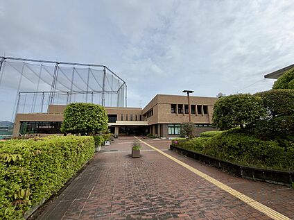 熊本市南区役所幸田まちづくりセンタ＝ 1750ｍ(徒歩22分)