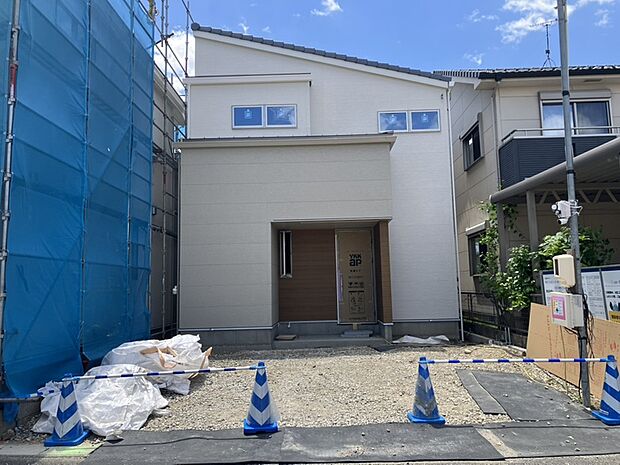 【【C棟　外観】】現在建築中です。完成に向けて順調に工事が進んでいます。
