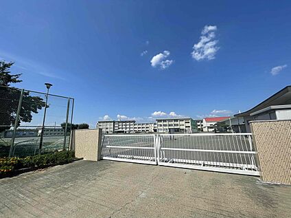 丹陽中学校 (自転車通学可) 約2300m(徒歩約29分　自転車約10分)