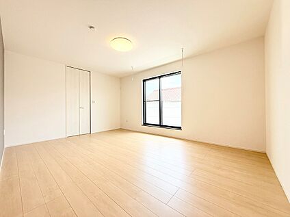 【F棟 主寝室】