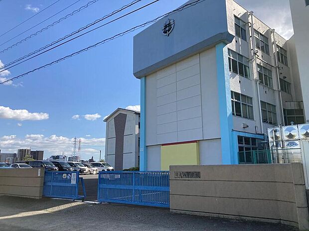 日進西中学校