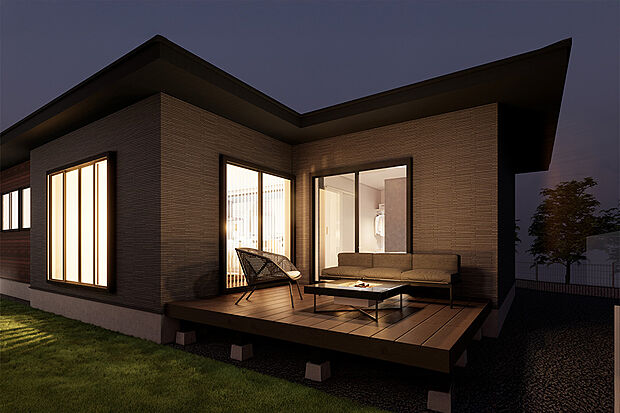 【ウッドデッキ｜BBQなど家キャンも★】自然を身近に感じながら、心ゆくまでゆったりとした時間を。夜には柔らかな灯りが差し込み、昼とは違う落ち着いた雰囲気の中で、くつろぎのひとときを楽しめます。/4号地完成予想パース